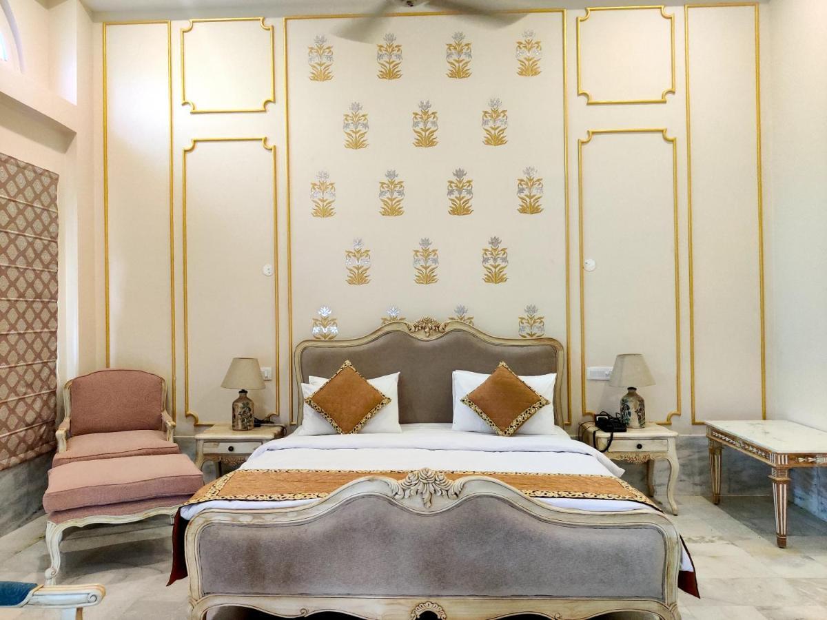 Umaid Palace - A Lakeside Heritage Palace Resort Near Jaipur Close To Bhangarh & Chand Baori Stepwell Abhaneri Dubbi Экстерьер фото